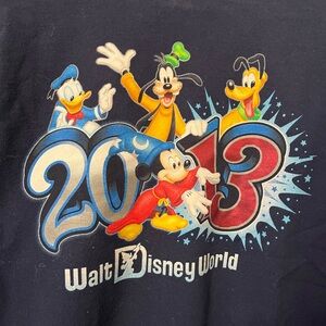 2013 Disney crew neck navy blue